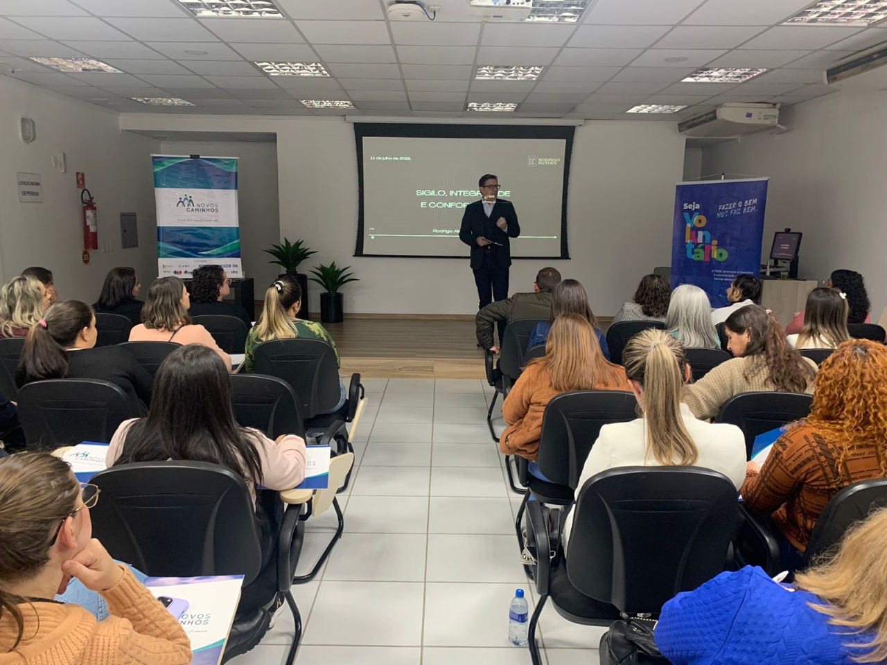 Joaçaba: Palestra leva conhecimentos sobre sigilo e integridade a profissionais de acolhimento