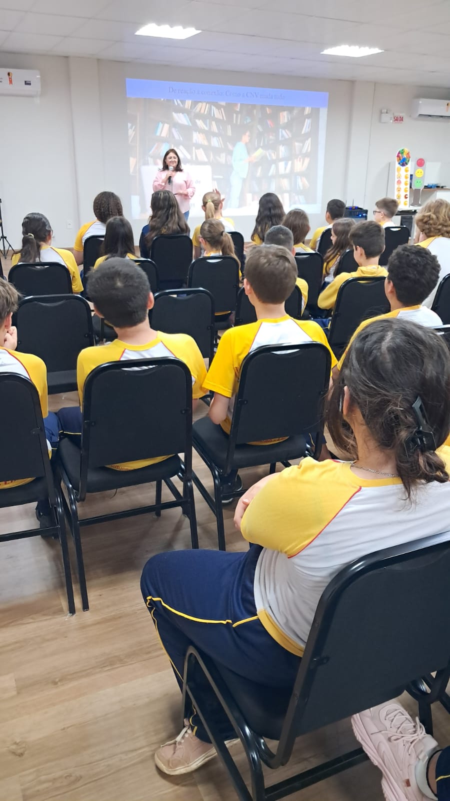 Imagem: Luzerna: bate-papo leva importância de comunicação com empatia no ambiente de ensino